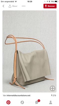 Minimal Leather Bag, Bag Strap Ideas, Leather Bag Design, Sacs Tote Bags, Fall Handbags, Soft Leather Bag, Folding Bag, The Fold