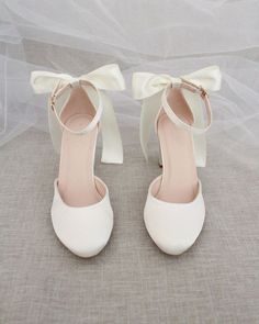 Simple Wedding Hells, Brides Shoes Block Heel, Bow Bride Shoes, Quince Shoes Small Heel, White Wedding Shoes 1.5 Invh, Dream Wedding Shoes Simple, Cute Comfy Hoco Shoes, Bridesmaid Shoes Teen, Cheap 4-inch Wedding Heels