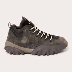 Buy Oakley Oakley Factory Team Nubuck Edge Boot for Mens in Black. Discover Oakley Apparel for Mens on Oakley US Store Online. Team Edge, Mid Height Boots, Wearable Electronics, Chop Saw, Sports Helmet, Custom Sunglasses, Boot Pulls, Model Looks, Cycling Helmet