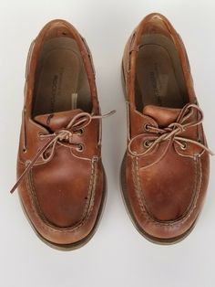 Rockport Leather Boat Sperry Loafer Deck Shoe Lace brown - 8.5 . Condition is Pre-owned. Shipped with USPS Priority Mail. Comes without box. Please check the pictures before purchasing. Thank you Vintage Brown Round Toe Loafers, Vintage Brown Loafers With Round Toe, Vintage Brown Loafers With Leather Sole, Brown Leather Boat Shoes, Barge Shoes, Boat Shoes Outfit Women's, Boat Shoes Outfit, Sailor Shoes, Fall Wishlist