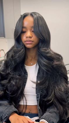 Flat Braid Down For Sew In, Pin Curls For Long Hair Black Women, Sew Ins Hairstyles For Black Women, Straight Quick Weave, Sew In Hairstyles For Black Women, Weave Curls, Volume Curls, Middle Part Hairstyles