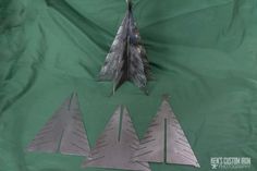 Blacksmithing - Christmas Tree Project Christmas Metal Art, Welding Art Ideas, Christmas Tree Project, Log Crafts, Recycled Christmas Tree, Cool Welding Projects, Blacksmithing Ideas, Welding Gear, Tree Project