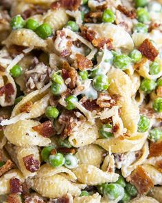 pasta salad with peas, bacon and cheese