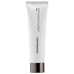 A state-of-the-art primer that extends the wear of foundation for a perfect complexion—elevate your foundation to unprecedented performance.Formulation: Cream Skin Type: Normal, Dry, Combination, and Oily Highlighted Ingredients: - Titanium Dioxide 2.45%: Protects skin from harmful UVA/UVB rays. - Zinc Oxide 4.2%: Provides physical protection from damaging UVA rays.Ingredient Callouts: Free of sulfates SLS and SLES, parabens, phthalates, and contains less than one percent of synthetic fragrances Medium Olive Skin, Hourglass Makeup, Makeup Sephora, Performance Makeup, Perfect Complexion, Makeup Primer, Face Primer, Makeup Designs, Spf 15