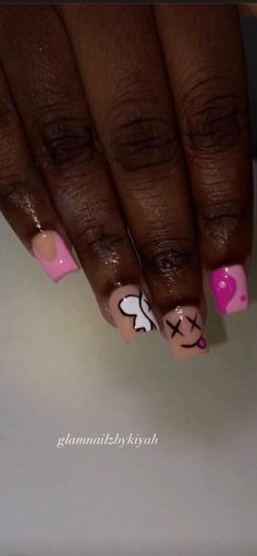 Pink Artista press-on nails. (Short Square in photo) Short Black And Pink Nails, Square Tip Nails, Y2k Baddie Aesthetic, Nails Short Square, Y2k Baddie, Baddie Aesthetic, Tip Nails, Nails Short, Square Nails