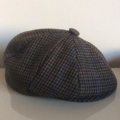 Country Gentleman Men’s Wool Blend Cap. Size L. 50% Wool, 50% Polyester.Made In Italy. Brand New. Wool Blend, Gentleman, Accessories Hats, Mens Accessories, Man Shop, Brand New, Wool, Black, Color