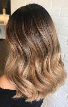 Medium Length Balayage Brown To Blonde, Hair Color Chocolate, Hot Hair Colors, Hair Color Light Brown, Penteado Cabelo Curto