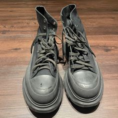 Alexander Mcqueens Tread Slick High-Top Sneakers . All Black In Great Condition. Slightly Worn. Size Eu 45. Alexander Mcqueens, Mcqueen Shoes, Alexander Mcqueen Shoes, Hightop Sneakers, Mens Shoes Sneakers, High Top, All Black, Alexander Mcqueen, Top Sneakers