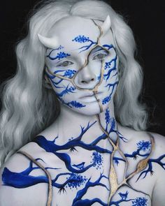 Clockwork Construct, Blue Porcelain Tattoo, Zorin Blitz, Porcelain Makeup, Halloween Makeup Witch, Kintsugi Art, Creepy Halloween Makeup, Cute Halloween Makeup, Halloween Makeup Diy