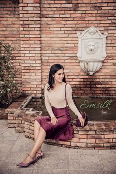 Plum purple silk skirt/100% pure mulberry silk skirt/fall outfit/women skirt/fall trend/midi silk sk Fall Outfit Women, Midi Silk Skirt, Skirt Fall Outfit, Silk Slip Skirt, Women Silk Dress, Ivory Skirt, Skirt Silk, Skirt Outfits Fall, Minimalist Wedding Dresses