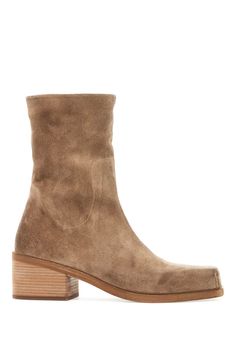 Suede leather Cassello boots by Marsèll with a slouchy design at the ankle. Zippered side closure, leather interior and sole. Composition: 100% calf leather Suede Leather Boots, Leather Cap, Browning, Leather Interior, Suede Boots, Brown Boots, Lanvin, Boot Shoes Women, Flip Flop