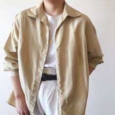 90s button down blouse, light golden color. Has a slight wrinkle effect (please see detail pictures) Great vintage condition Material: 100% silk label size 16w. Model is 5'5'', 128 lbs, usually US size 5 Flat measurements: bust: 24'' (48'' around) length: 25'' Follow us on Instagram (oldgemvintage) for more choices! Please ask me about international combined shipping.  Please check the flat measurements before purchase since all sales are FINAL. Except it is mistake on my part, in which case I w Capsule Wardrobe Plus Size, Wardrobe Plus Size, Silk Duster, Blouse Silk, Make Mistakes, Button Down Blouse, Womens Blouses, Golden Color, Silk Shirt