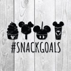 mickey mouse and minnie mouse cupcakes with the word snackgoals