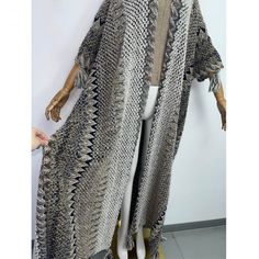 Knitted Sweater Kimono – Robe Kimono Oversized Winter Sweater For Vacation, Oversized Winter Vacation Sweater, Fall Vacation Sweater With Stretch, Fall Vacation Stretch Sweater, Fall Vacation Knit Sweater, One Size Long Knit Cardigan, Bohemian Black Knit Outerwear, One Size Casual Yarn Cardigan, Casual One-size Yarn Cardigan