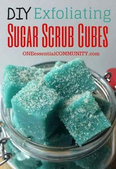 Homemade Sugar Scrub, Sugar Scrub Cubes, Homemade Essential Oils, Homemade Essential Oil, Sugar Scrub Homemade, Homemade Scrub, Sugar Scrub Recipe, Essential Oils Gifts