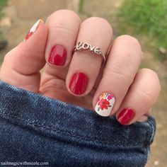 Summer Manicures, Mani Inspiration, Nail Combos, Nail Color Combos, Mixed Mani, Summer Manicure, Nails 2022, Polish Colors, Street Nails