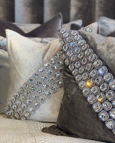 Stone pillows Sewing Pillows Ideas, Diy Sofa Cover, Glam Pillows, White Office Decor, Fancy Pillows, Embellished Pillows, Luxury Sofa Living Room, Luxury Pillows Decorative