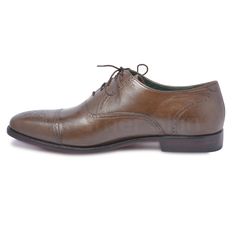 If you’ve been thinking which lace shoes to invest in, then look no further. These brown oxford capped toe brogue genuine leather shoes are more splendid than you ever imagined! The vamp covers the instep and toes, whereas the quarter wraps around the heel and joins the vamp in the middle of the foot. When it comes to versatility, elegance, and quality, you can never go wrong with these brown oxford capped toe brogue genuine leather shoes. Following are their features; Made of high-quality leather Capped toe with brogue design Oxford style handmade When it comes to style and quality, we guarantee you a great blend of both with this winning pair. Classic Derby With Cap Toe And Brogue Detailing, Classic Cap Toe Derby With Brogue Detailing, Classic Derby With Brogue Detailing And Cap Toe, Brown Cap Toe Oxfords With Brogue Detailing, Classic Derby Shoes With Brogue Detailing And Cap Toe, Brogue Detailed Oxford Shoes For Derby With Cap Toe, Derby Oxford Shoes With Brogue Detailing And Cap Toe, Oxford Lace-up Shoes With Brogue Detailing, Business Brogue Cap Toe Derby