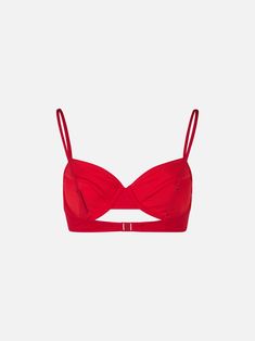 Dive into comfort and style with our Bea bralette underwired bikini. This elegant swimwear piece features a plain red color, perfect for a classic yet striking beach look. Designed with adjustable shoulder straps, it ensures a personalized fit for maximum comfort and support. Composition: 90% poliammide 10% elastan Fitted Swimwear With Removable Cups For Summer, Red Padded Swimwear For Summer, Red Underwire Swimwear For Beachwear, Red Underwire Beachwear Swimwear, Summer Swimwear With Removable Cups For Swimming, Underwire Swimwear With Removable Cups, Summer Swimwear With Removable Cups, Red Nylon Swimwear With Adjustable Straps, Red Summer Bra