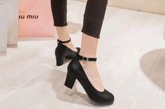 Ankle Strap Pumps, Strap Pumps, Interview Outfit, Black Heels, Ankle Strap, Korean Fashion