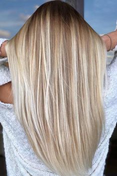 Best Platinum Blonde Hair Colors In 2021 ★ Platinum Blonde Highlights, Platinum Blonde Hair Color, Blonde Hair Inspiration, Blonde Hair Shades, Blonde Hair Looks, Blonde Hair With Highlights, Hair Shades, Platinum Blonde Hair