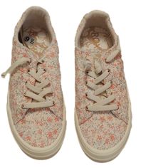 Roxy Brand Super Cute Pink Flowered Tennis Shoes. Brand New With Tags, Size 9.5. Cream Sneakers With Laces For Spring, Trendy Floral Print Sneakers For Spring, Summer Cream Canvas Shoes, Cream Canvas Shoes For Summer, Comfortable Floral Print Sneakers For Spring, White Synthetic Canvas Shoes For Spring, Trendy Cream Sneakers For Spring, White Sneakers With Speckled Midsole For Spring, Trendy Floral Print Sneakers With Round Toe