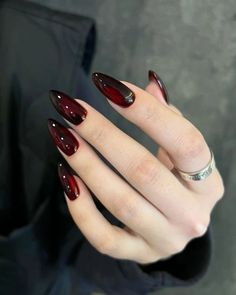 #rednails #nails #nailpolishideas Vamp Nails, Ongles Goth, Vampire Nails, Nail Art Halloween, Kutek Disney, Dark Red Nails, Wine Nails, Nagel Tips