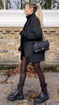 Mode Zara, Wearing All Black, Outfit Trends, Evening Outfits, Looks Chic