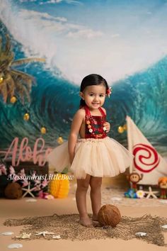 Moana Birthday Photoshoot Ideas, Moana Themed Photoshoot, Moana Birthday Photoshoot, Moana First Birthday Photoshoot, Moana Custome, Moana Photoshoot Ideas, Moana Photoshoot, Moana Birthday Theme, Moana Wedding