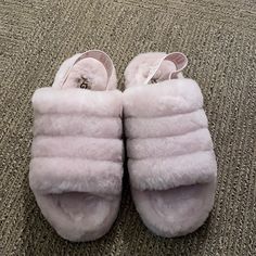 New Light Pink Ugg Slippers Ugg Cluggette Slippers, Ugg Cluggette, Pink Ugg Slippers, Ugg Flip Flops, Ugg Scuffette, Pom Pom Slippers, Ugg Dakota, Pink Uggs, Grey Slippers