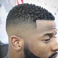 Haircut by freshfactorybarbershop http://ift.tt/1UOyouQ #menshair… Haircut Big Forehead, Mid Taper Fade Haircut, Mid Taper Fade, Haircut And Beard, Mid Taper, Curly Hair Fade