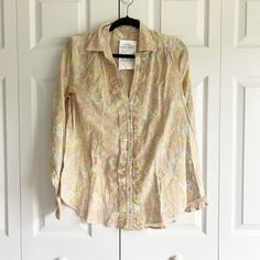 Free People Wild Gardenia Femme Peach Floral Blouse Women's Size X-Small Nwt New With Tags. This Is A Sample Piece And Is Missing All Interior Tags. Button Front, Allover Floral Print, Long Sleeves. $138 Original Retail. See Photos For Details. Approx. Measurements: Bust: 20.5" Across Length: 28.5" Offers Welcome, Bundle And Save! Hhh898 Spring Cotton Orange Blouse, Spring Orange Cotton Blouse, Orange Cotton Blouse With Floral Print, Fitted Floral Print Peach Tops, Fitted Peach Floral Print Tops, Peach Tops For Spring Daywear, Peach Floral Print Summer Blouse, Feminine Orange Floral Print Blouse, Women Floral Blouse