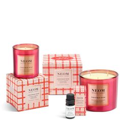 Transform your home for the festivities with the NEOM Christmas Wish Essential Oil Blend. Created in collaboration with NEOM’s charity partner, the Mental Health Foundation, each Christmas gift box features a wellbeing toolkit for an extra touch of care.  This essential oil blend offers an enticing medley of citrusy mandarin, spicy cinnamon and luxurious tonka bean, awakening the senses with the joyful aromas of Christmas. Inhale and enjoy the rich infusion of fragrant oils, created to inspire a Christmas Fragrance, 3 Wick Candle, London Christmas, Natural Christmas, Top Skin Care Products, 3 Wick Candles, Essential Oil Blend, Wick Candle, Christmas Gift Box