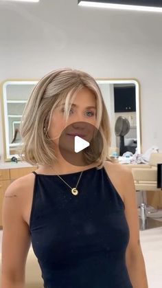 Boat Neck Hairstyle, Short Hair Styles Half Up Half Down, Hair Half Back, Cute Hairdos For Short Hair, Half Up Half Down Hairstyles Short Hair, Pretty Hairstyles For Short Hair, Half Up Half Down Hair Short, Short Half Up Half Down Hair, Half Hair Updo