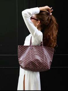 Boujee Fashion, Bag Goyard, Goyard Tote Bag, Goyard Tote, Designer Outfit, Womens Bag, Goyard Bag, Red Cherry