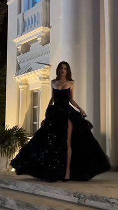 siganme Amazon Birthday Dress, Youngest Billionaire, Prom Dress Inspo, Classy Prom, Fashion Goals, Saying No, Looks Party