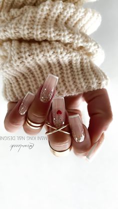 These Christmas Nails Nail Art Ideas – Get Ready to Shine! 💅. Get festive with these stunning Christmas Nails Nail Art ideas that will make your nails the talk of every holiday party! From elegant Christmas Gel Nails to chic Christmas Nails Acrylic, there\'s a look for everyone. 🎅✨ Want something fun and easy? Try Cute Christmas Nails or go with Christmas Nails Easy for a quick, stylish look. Bring on the Festival Nails and show off Her Nails with confidence. If you’re in a rush, Stick On Nai... Nails Festival, King Nails, Xmas Nail Designs, Art Noel, Candy Cane Nails, Elegant Snowflake, Christmas Gel, December Nails, Red Christmas Nails