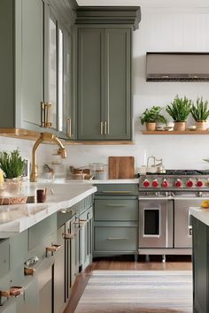 Kitchen Cabinet Color Schemes