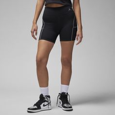 Sprint into spring, then keeping going through the whole season in these tight-fitting shorts. Designed to hit right at the belly button and stay up through your hardest workouts, they're made with sweat-wicking tech to keep you dry. Sporty High-waisted Activewear Shorts With Built-in Shorts, Athletic Fit Black Bottoms With Built-in Shorts, Sporty Bottoms With Built-in Shorts And Athletic Fit, Sporty Black Bottoms With Built-in Shorts, Breathable Black Running Shorts, Breathable Black Shorts For Running, Black Breathable Running Shorts, Black Sports Bottoms With Built-in Shorts, Athleisure Sports Shorts With Built-in Shorts