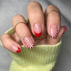 Candy Cane Nails French Tip, Candy Cane Tip Nails, Candy Cane Manicure, Cheer Nails Designs, Candy Cain Nails, Candy Cane Nails Short, Cute Short Winter Nails, Candy Cane Nail Art, Short Winter Nails