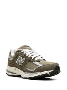 Find NEW BALANCE 2002r Footlocker Exclusive Sneakers on Editorialist. olive green calf suede mesh panelling appliqué logo round toe front lace-up fastening logo patch at the tongue branded insole rubber sole signature ABZORB® midsole signature N-ergy outsole These styles are supplied by a premium and authenticated sneaker marketplace. Stocking only the most sought-after footwear, they source and curate some of the most hard to find sneakers from around the world. New Balance 2002r, Exclusive Sneakers, Round Logo, Glass Slipper, Patch Logo, New Balance, Olive Green, Rubber Sole, Around The World