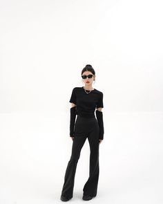 Flare pants that are easy to incorporate into this season's styling.

The gently flared silhouette enhances the lady mood.

The smooth material is soft to the touch, lightweight and comfortable to wear.

◾️Model
Height/Weight: 160cm/42kg
Try-on size: S

◾️Material
nylon




Size (cm)
Length
Waist
Hip
Around the thighs


S
102
52-64
78
46


M
103
56-68
82
48


L
104
60-72
86
50 Elegant Black High-waisted Flare Pants, Elegant Black High-waisted Flares, Elegant Black Flares For Night Out, Black Flare Wide Leg Pants, Black Wide-leg Flares For Workwear, Fitted Black Flares For Evening, Black Stretch Flares For Night Out, Stretch Black Flares For Night Out, Black Fitted Wide-leg Flares