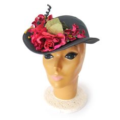 Fitted Vintage Felt Hat For Spring, Fitted Brimmed Top Hat For Vintage Events, Fitted Vintage Hat With Curved Brim, Fitted Vintage Top Hat For Royal Ascot, Vintage Fitted Top Hat For Royal Ascot, Brimmed Cloche Hat For Kentucky Derby, Fitted Cloche Hat With Short Brim For Vintage Events, Fitted Short Brim Top Hat For Vintage Events, Brimmed Cloche Hat For Kentucky Derby Vintage Events