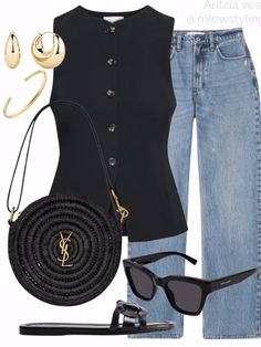 Elegant Daily Outfit, Outfits Capsule Wardrobe, Style Inspo Summer, Fendi Sandals, Neutral Outfits, Mode Tips, Chique Outfits, Effortlessly Chic Outfits