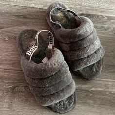 Like Brand New Ugg Slide- Worn Once Ugh Slippers Gray, Fluffy Ugg Slides, Uggs Fluffita Slides, Lavender Ugg Slides, Ugg Slippers Gray, Ugg Yeah Slides, Ugg Slides, Cute Slippers, Ugg Shoes