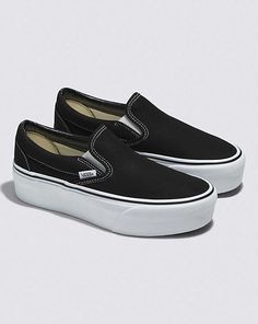 Outfits With Vans Slip Ons, Vans Platform Slip On, Platform Aesthetic, Black Slip On Vans Outfit, Platforms Aesthetic, Vans Slip On Black, Wall Style, Cute Vans, Platform Shoe