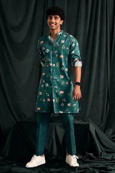 Shop for Project Bandi Blue Cotton Garden Print Kurta Set for Men Online at Aza Fashions Traditional Indian Mens Clothing, Kurta Pajama Men, Teal Shirt, Gents Kurta, Rolled Up Sleeves, Kurta Set For Men, Kurta Men, Indian Men, Mens Kurta Designs