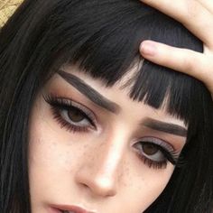 Pinterest: Aesthemilla En este libro podrás encontrar algunas de las… #detodo # De Todo # amreading # books # wattpad Fete Emo, Makeup Tumblr, Girl Grunge, Alt Makeup, Alternative Makeup, Pinterest Makeup, Beauty Make-up, Makeup Aesthetic, Edgy Makeup