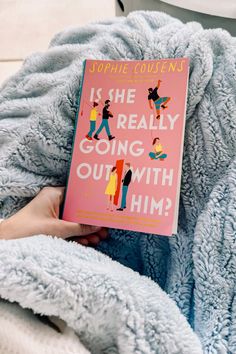 One of my favorite rom com authors! Love Sophie cousens and Is She Really Going Out with Him? ❤️