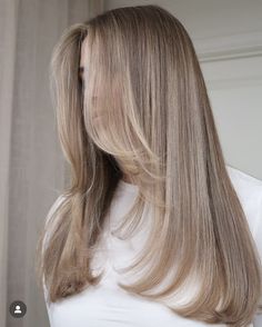 Lighter Brown Hair Color, Lighter Brown Hair, Cool Blonde Hair Colour, Beige Hair, Cool Blonde Hair, Ginger Hair Color, Blonde Hair Looks, Hairdo For Long Hair